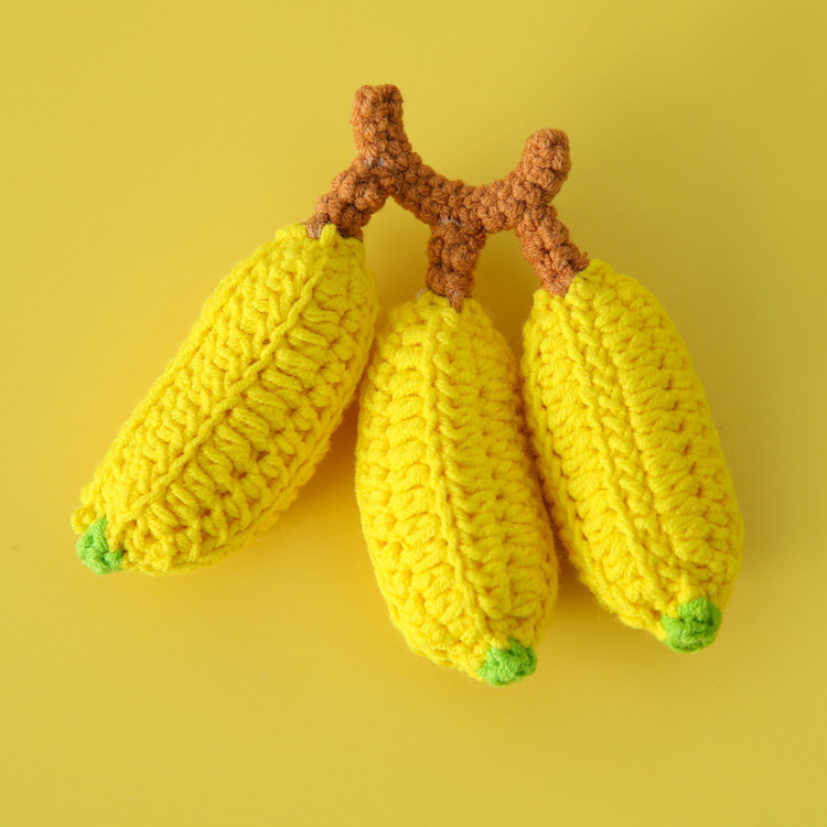 Trois brochettes de bananes