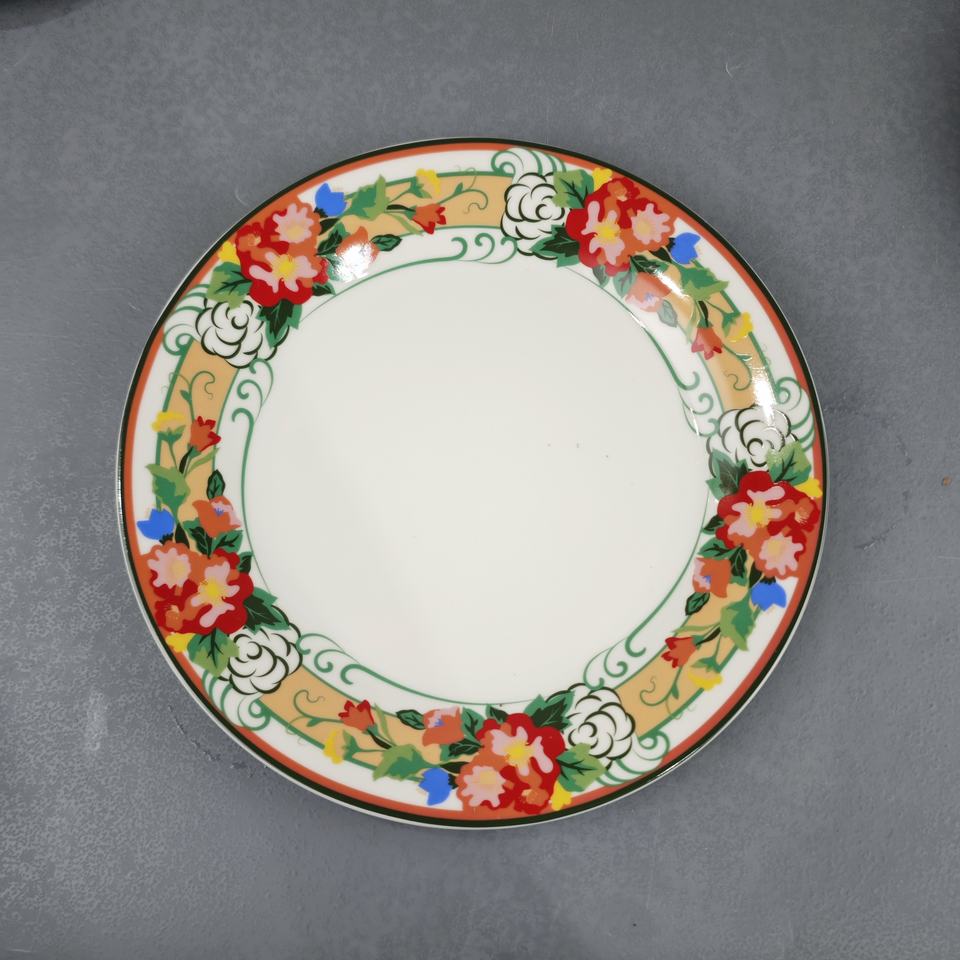 Full Fancy Flower Decal New Bone China Hot Selling 30pcs Dinnerware Set Exquisite Design for Party 3