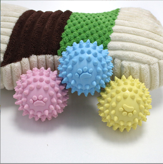 Jouet pour chien, boule à pointes de couleurs mélangées, 1 pièce
