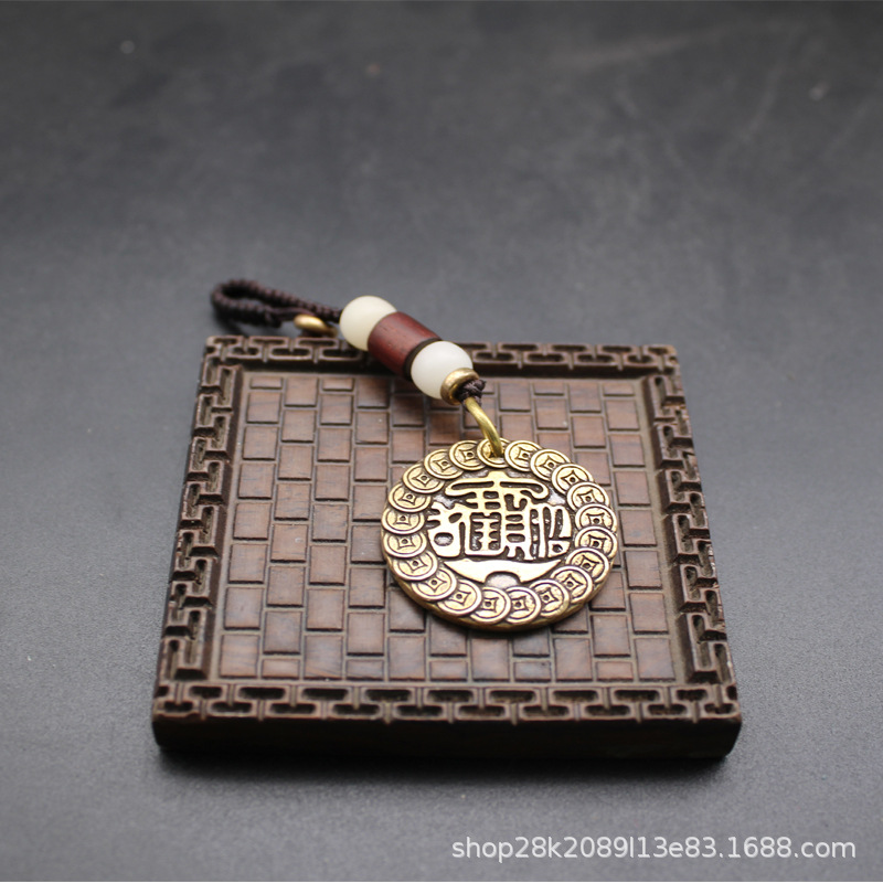 Bringing in wealth and treasures (white Bodhi seed pendant)