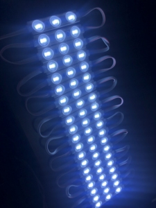 Siêu sáng màn hình <span class=keywords><strong>LED</strong></span> mô-đun P10 12V tiêm không thấm nước <span class=keywords><strong>LED</strong></span> mô-đun IP67 8218 7015 6113 kênh chữ ký <span class=keywords><strong>LED</strong></span> mô-đun - Product Image 3