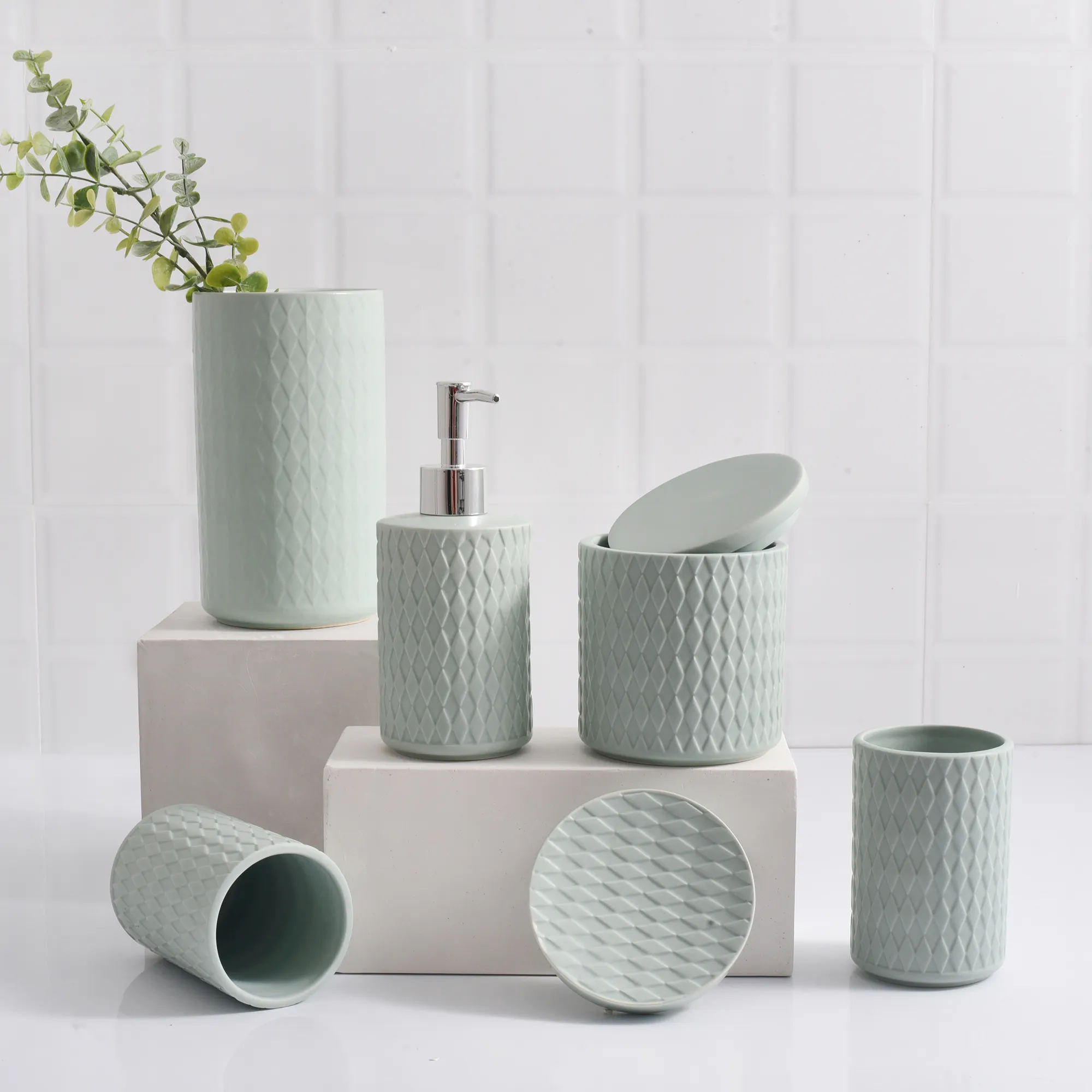 Luxury ceramic bathroom decor accessories set Bathroom Products Accessories