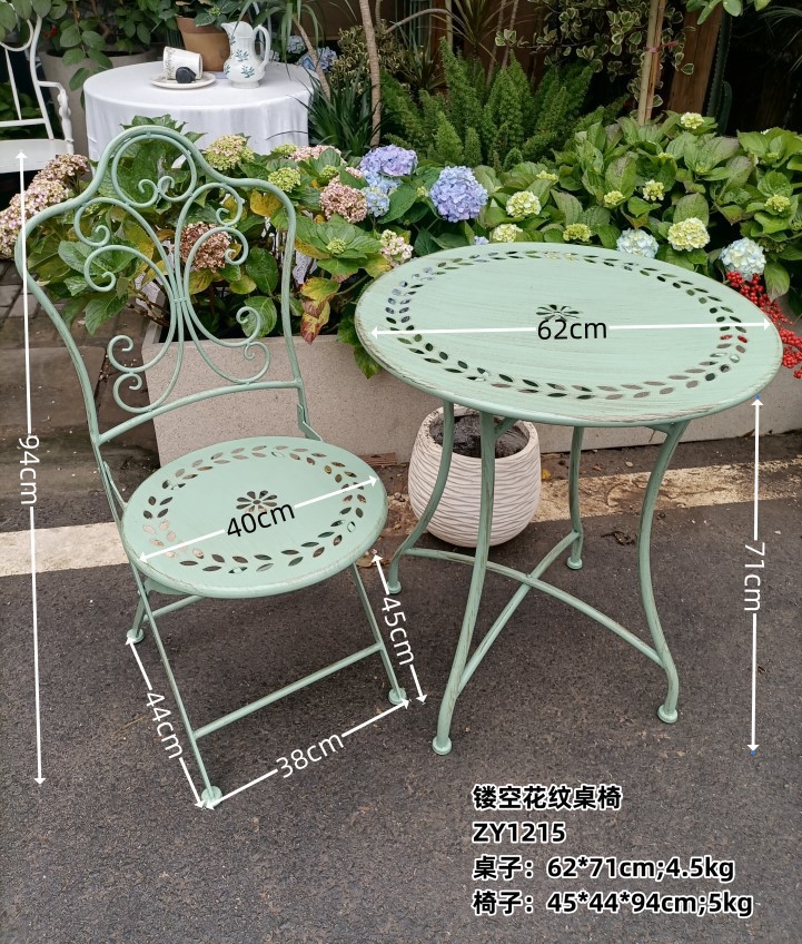 1 table 1 chair green old