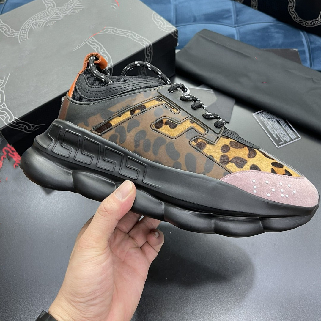 Black leopard print
