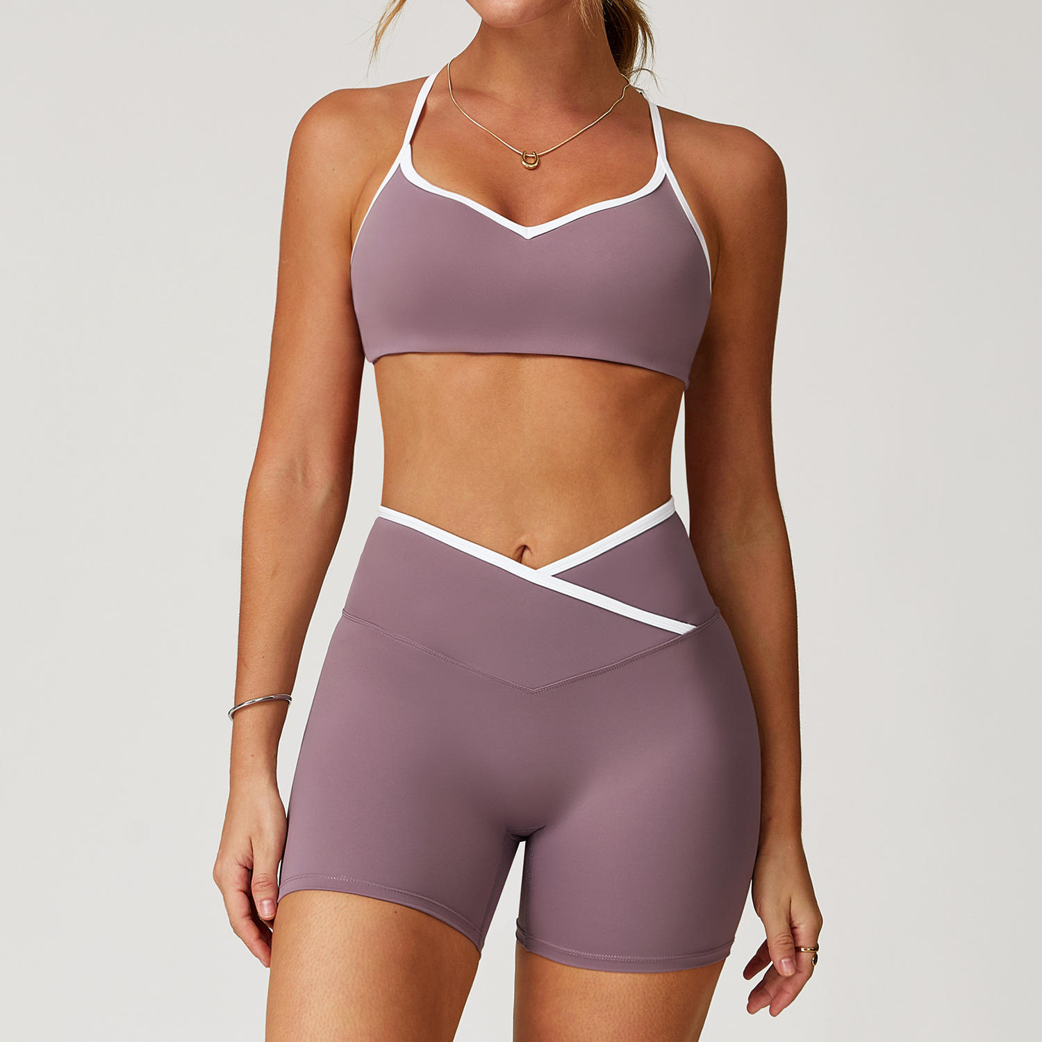 Ensemble short violet clair