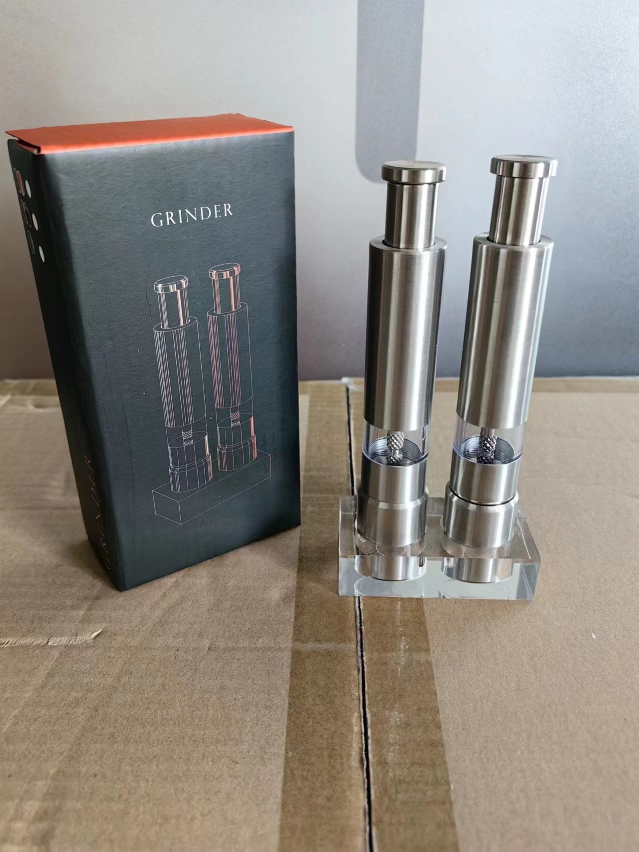 acrylic base set of 2