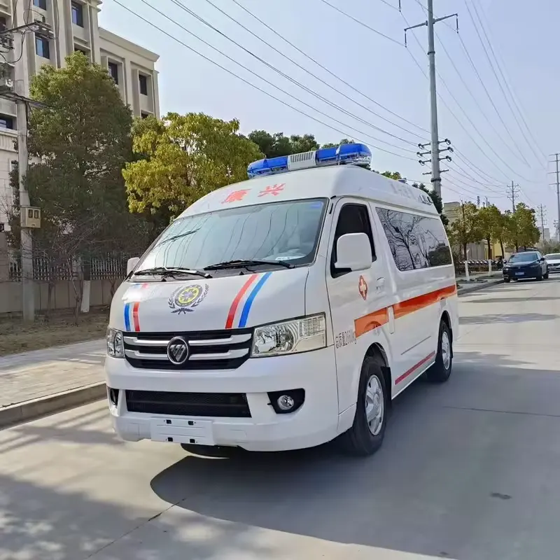 Yepyeni Foton G7 ambulans 4x2 benzinli motor manuel hastane hasta taşıma acil kurtarma aracı