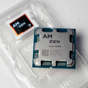Masaüstü AM5 R7 9700X CPU 8 çekirdek 16 iplik oyun CPU AMD için orijinal 3.8GHZ 65W R7 9700X işlemci - Product Image 4