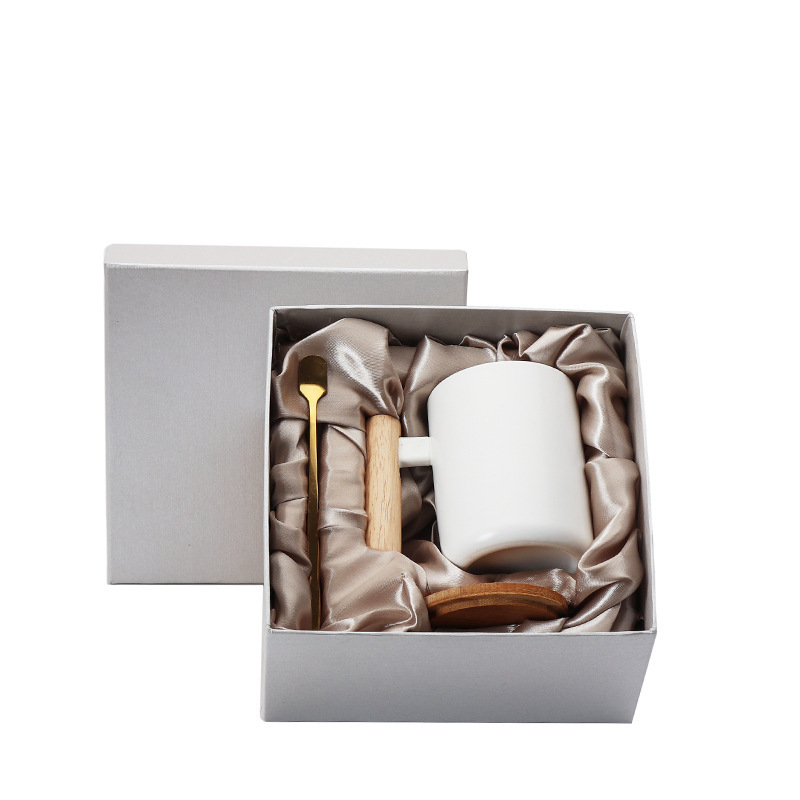 Boîte cadeau blanc