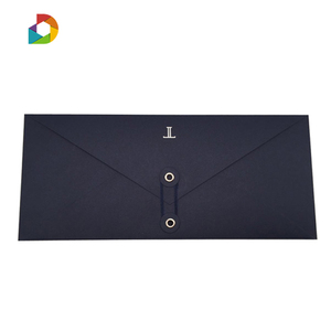 Kunden spezifisch bedruckter recycelbarer Kraft umschlag mit Knopf-und Schnur verschluss hand gefertigte Papier umschläge kunden spezifischer Offsetdruck M-74 - Product Image 1
