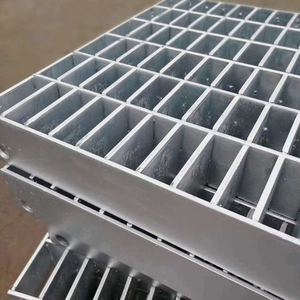 Customizable Heavy-Duty Steel <strong>Grating</strong> for Industrial Platforms Walkways Ramps Featuring Serrated Aluminum Stainless Steel