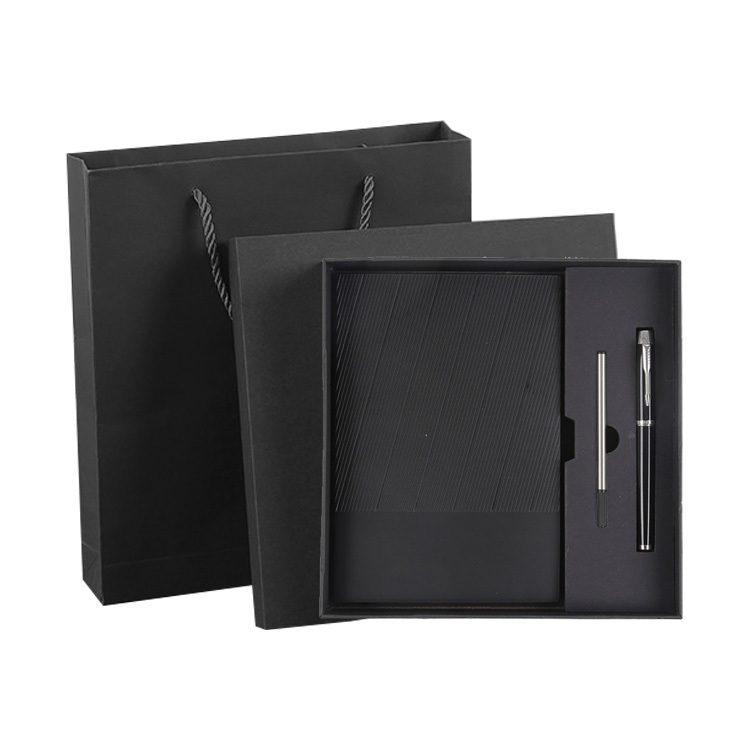 Noir (3 pièces : cahier + stylo + recharge)