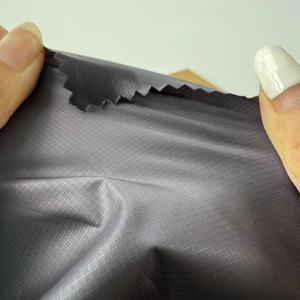 0.15时尚格子涤纶面料羽绒服100% 涤纶塔夫绸格子布 - Product Image 4