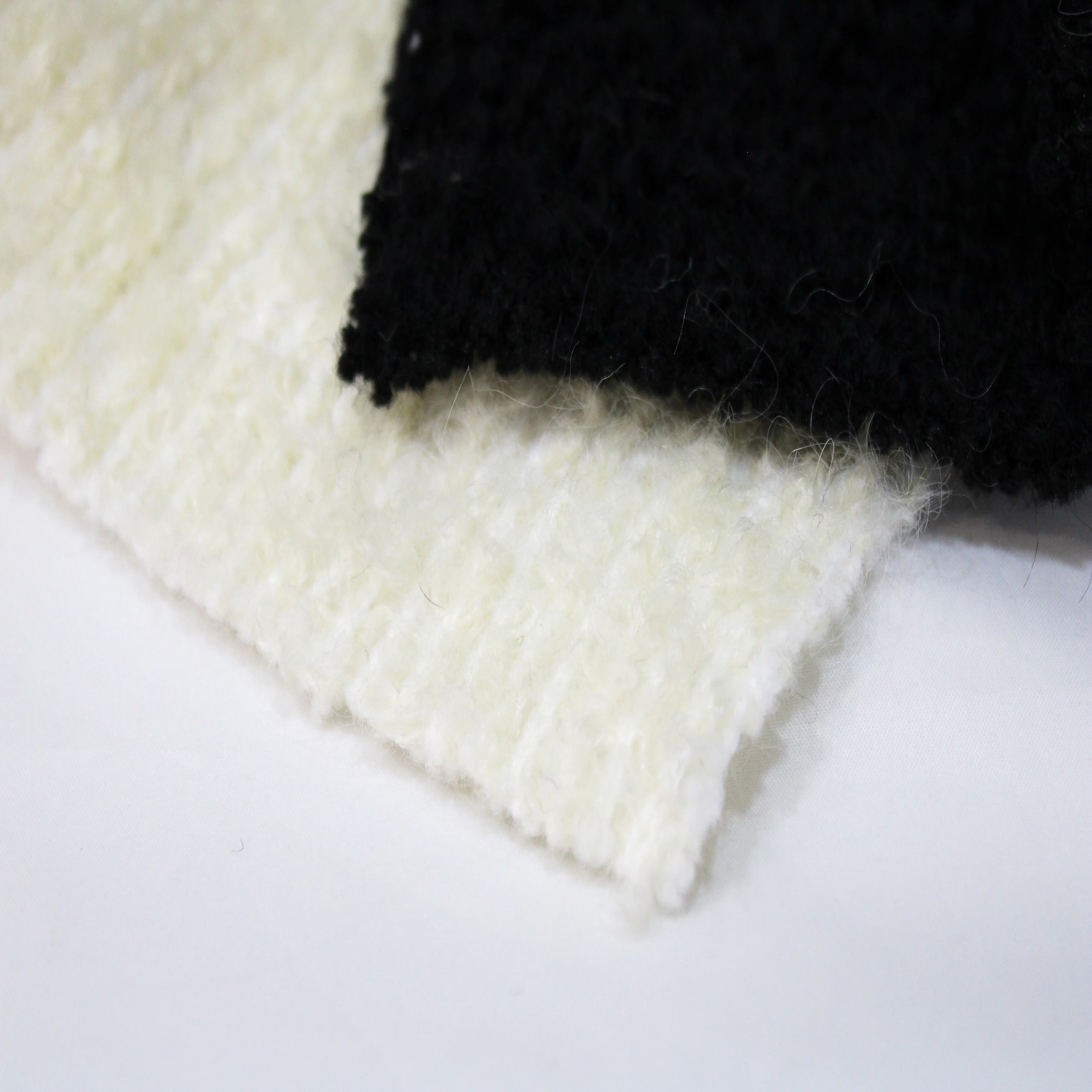 Design Pure Black White Leicht gewicht Super Soft Warm Mohair Tweed Boucle Wolle Alpaka Fancy Yarn Loop Wollstoff