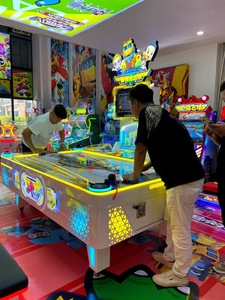 Đồng tiền hoạt động bằng thép không gỉ bằng đồng thau gấp khúc côn cầu trên không cho phòng trò chơi Disco phong cách thời trang trò chơi khúc côn cầu 1 năm - Product Image 6