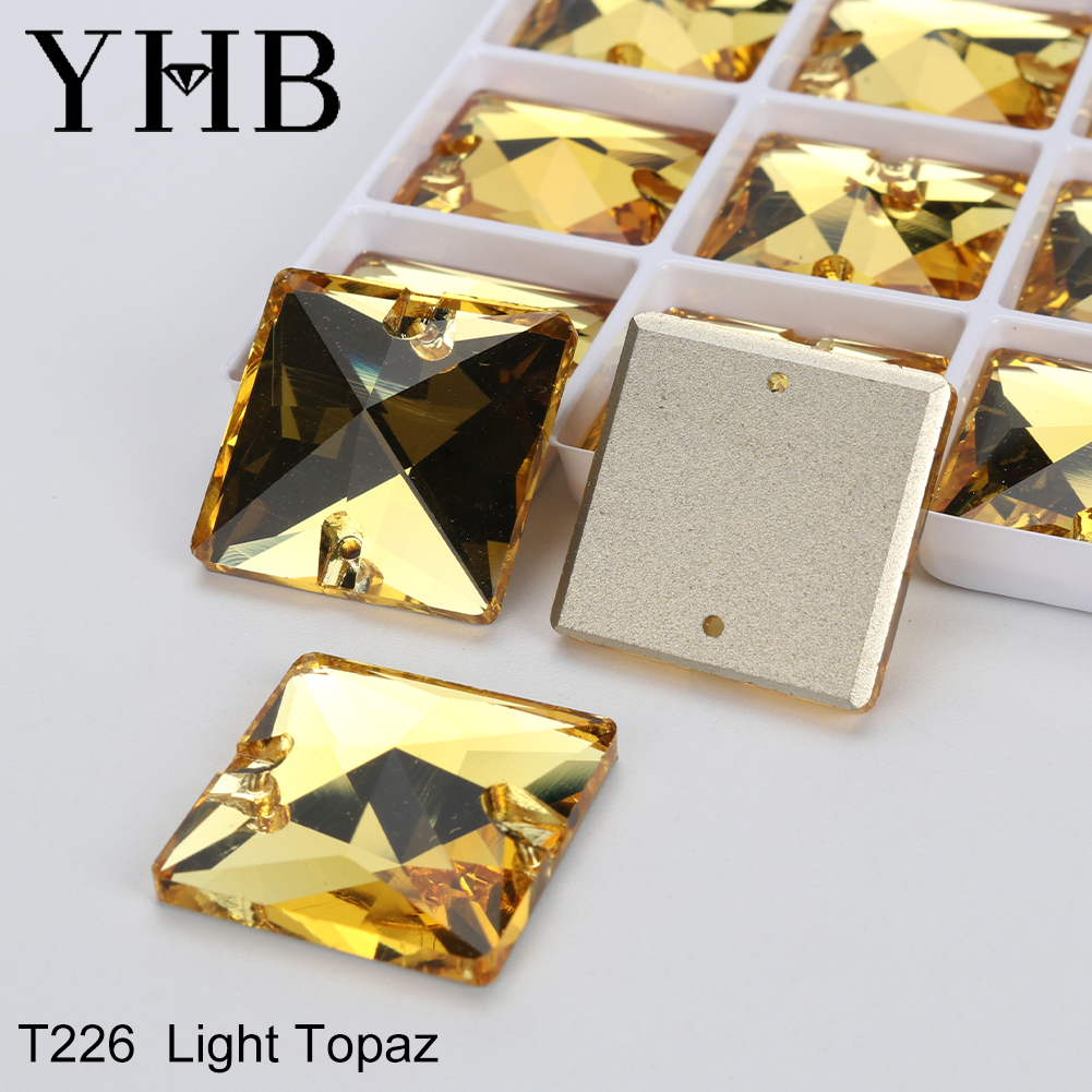 T226 Light Topaz