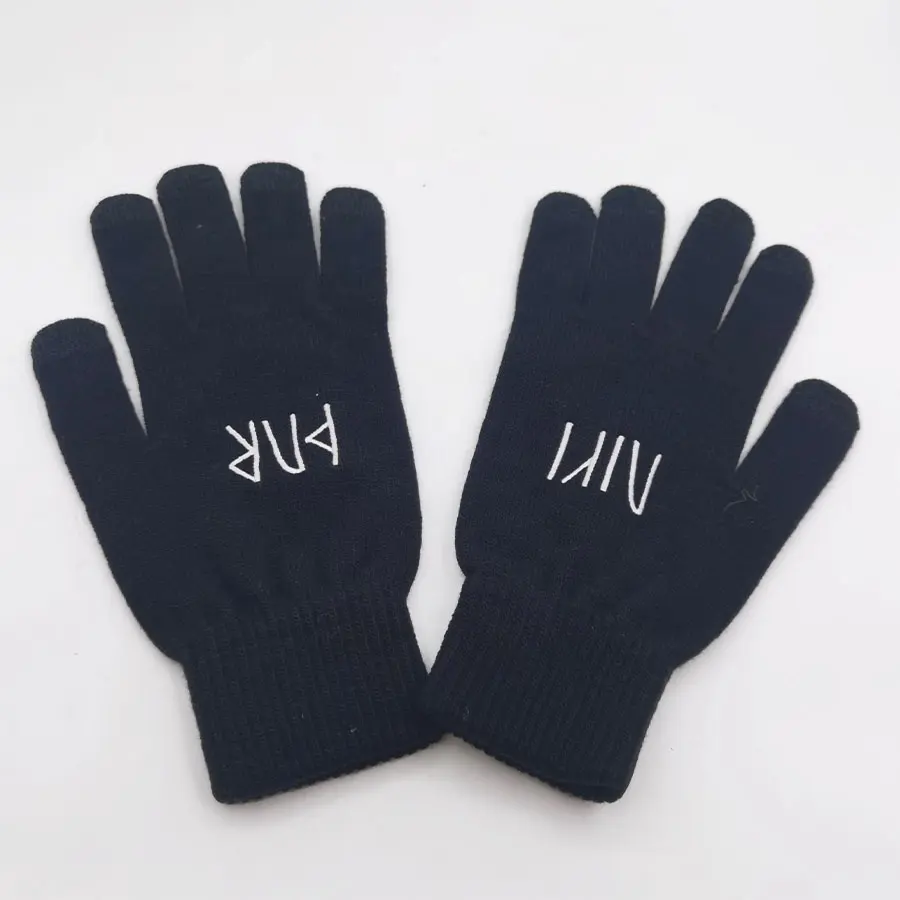 Termal yumuşak polar astar elastik manşet özel işlemeli Logo Unisex termal eldiven kış sıcak örgü dokunmatik eldiven