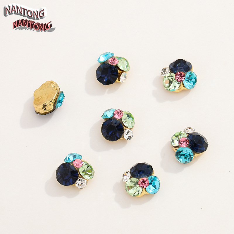 5.Diamant bleu foncé, vert clair, bleu, rose et blanc