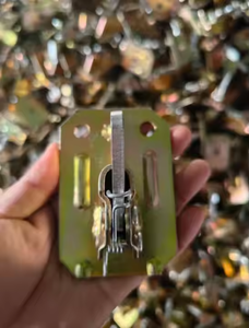 Accesorios de sistema de encofrado de edificios de construcción Abrazadera de resorte de abrazadera rápida prensada para formas de hormigón - Product Image 5