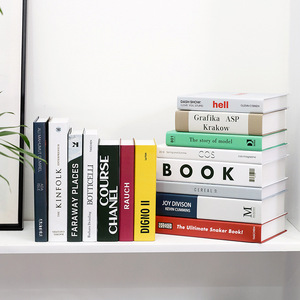 Fabrika doğrudan satış basit Modern İngilizce simülasyon kitaplar modeli sahte kitaplar dekoratif masaüstü süsler - Product Image 4