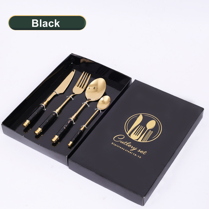 4 pièces noires