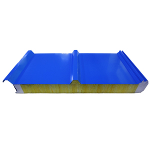 Panel sándwich con núcleo de lana de roca para integración con paneles solares y sistemas de energía renovable - Product Image 1