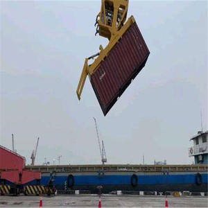 Container Tilter und Container entladen