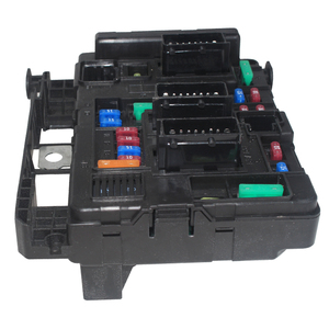 กล่องฟิวส์สำหรับพันธมิตรเปอโยต์206 307 Citroen Xsara berlingo Picasso 6500 Y3 6500Y3 9650618280