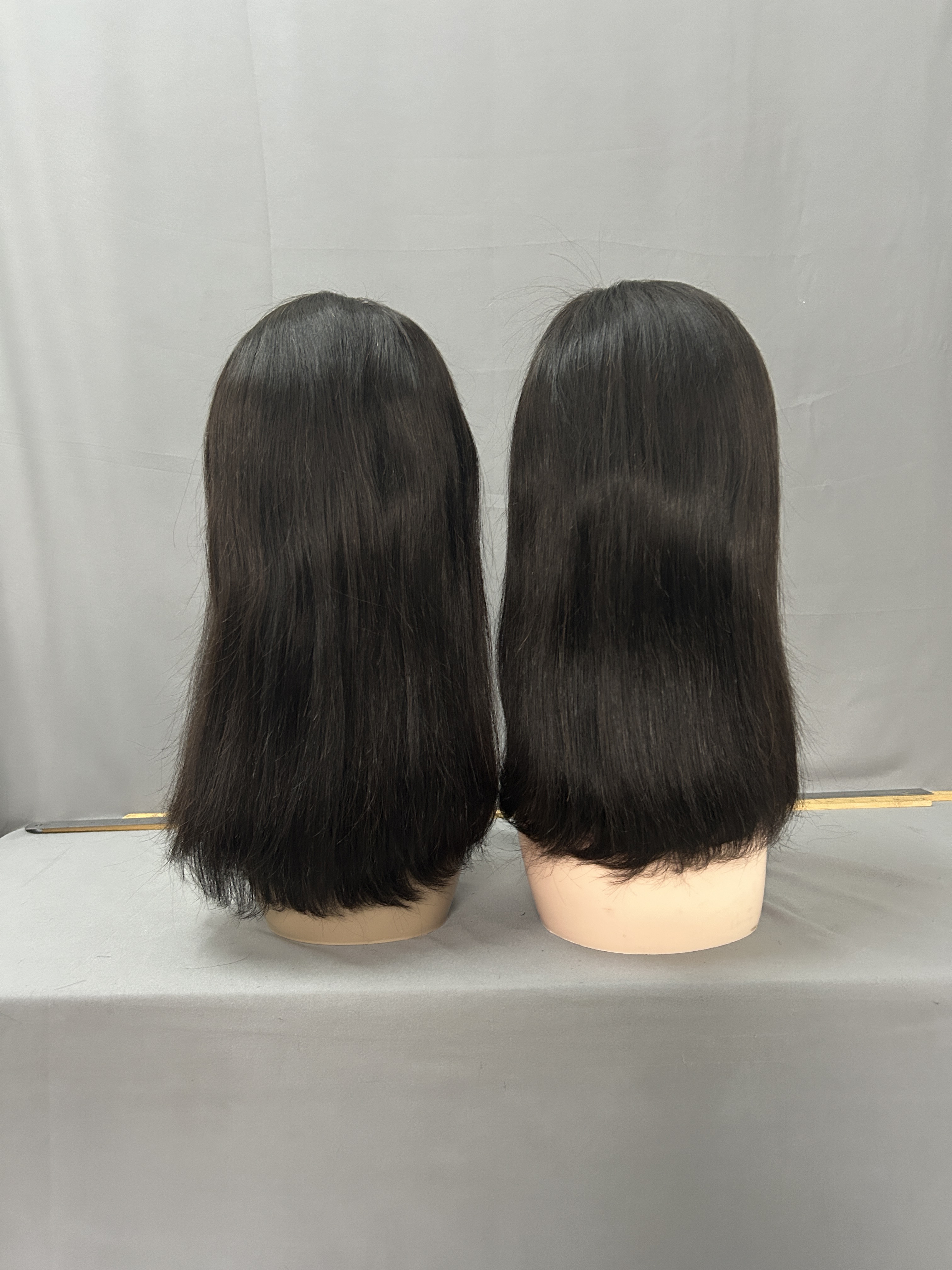 สีดำธรรมชาติ ตรง 100% ความหนาแน่น 180%