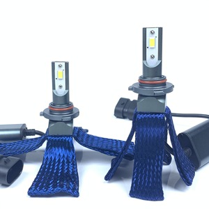 Yüksek güç 70 Watt çift renk sıcaklığı <span class=keywords><strong>LED</strong></span> araba far bakır kemer örgülü dört taraflı ısı dağılımı yeni durum 6000k