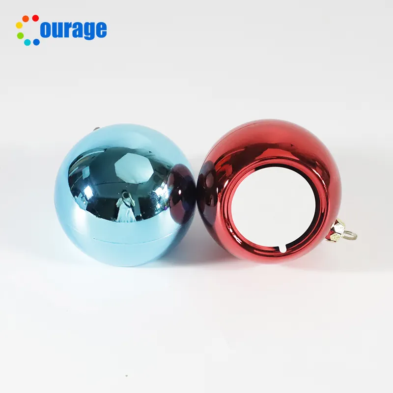 Décoration en plastique brillante d'ornement de boule de noël de sublimation avec le disque en aluminium