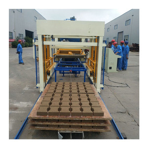 QT10-15 línea de producción de bloques completamente automática con el sistema de curación, carrito de dedos automático, máquina de fabricación de bloques de elevador - Product Image 1