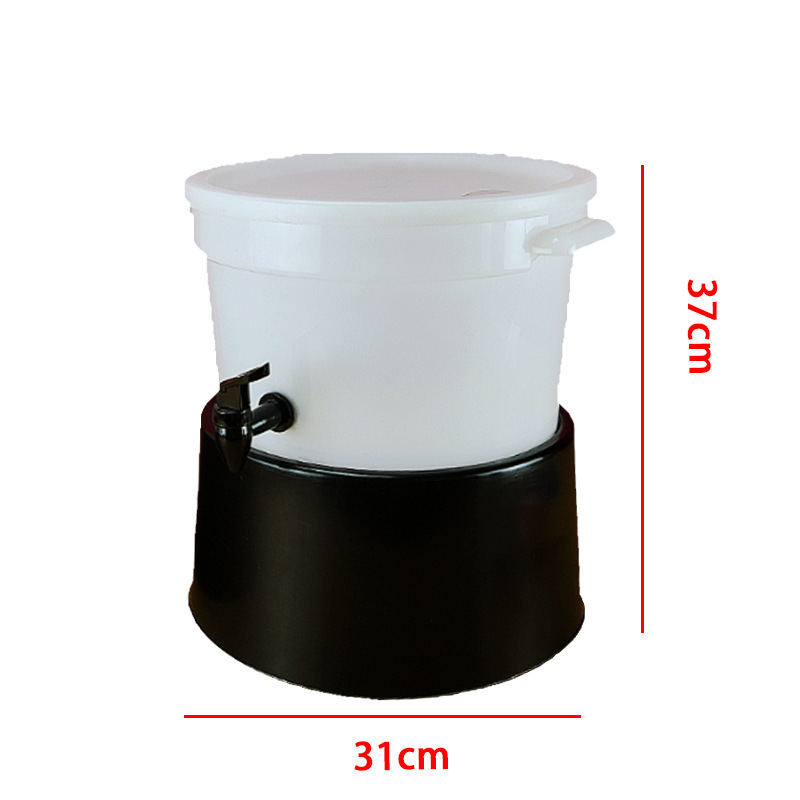 PP round 10L juice bucket with base