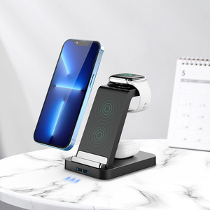 แท่นชาร์จไร้สายแบบ3 in 1สำหรับโทรศัพท์มือถือ Apple Watch และ Samsung Watch - Product Image 4