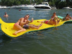 360*183*3.3cm Directly Factory XPE Foam Water <strong>Fun</strong> Floating Island Water Pad Made in <strong>China</strong> - Product Image 2