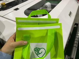 Allwell Auto不織布ショッピングバッグボックス製造機、不織布ソフトループハンドルバッグ製造機 - Product Image 6