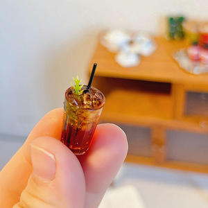 1:12 Dollhouse minyatür DIY Cafe oyuncak modeli Ob11 Net kırmızı buz amerikan Latte kahve içmek plastik aksesuarlar Model numarası Mini - Product Image 5