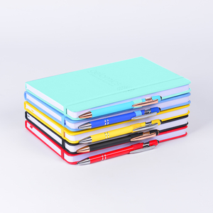 Cuadernos promocionales de PU de varios estilos Cuadernos de diseño portátiles para estudiantes con páginas interiores de línea horizontal Cuadernos de PU - Product Image 1
