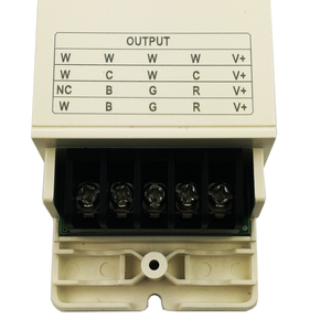 Rf 2.4G DLV003 4 in 1 4 Zone Senza Fili di Rgb Ha Condotto Il Regolatore <span class=keywords><strong>Pwm</strong></span> <span class=keywords><strong>Led</strong></span> <span class=keywords><strong>Dimmer</strong></span> Dim Cct Rgb Rgbw universale
