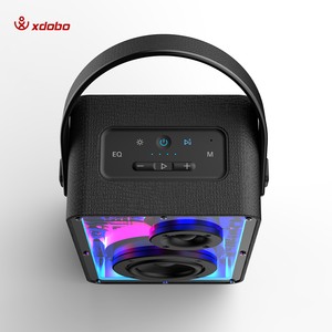 XDOBO BMTL 1972 di memoria trasparente Mecha Wireless IPX6 impermeabile altoparlante esterno con suono massiccio 80W e luce di colore misto - Product Image 6