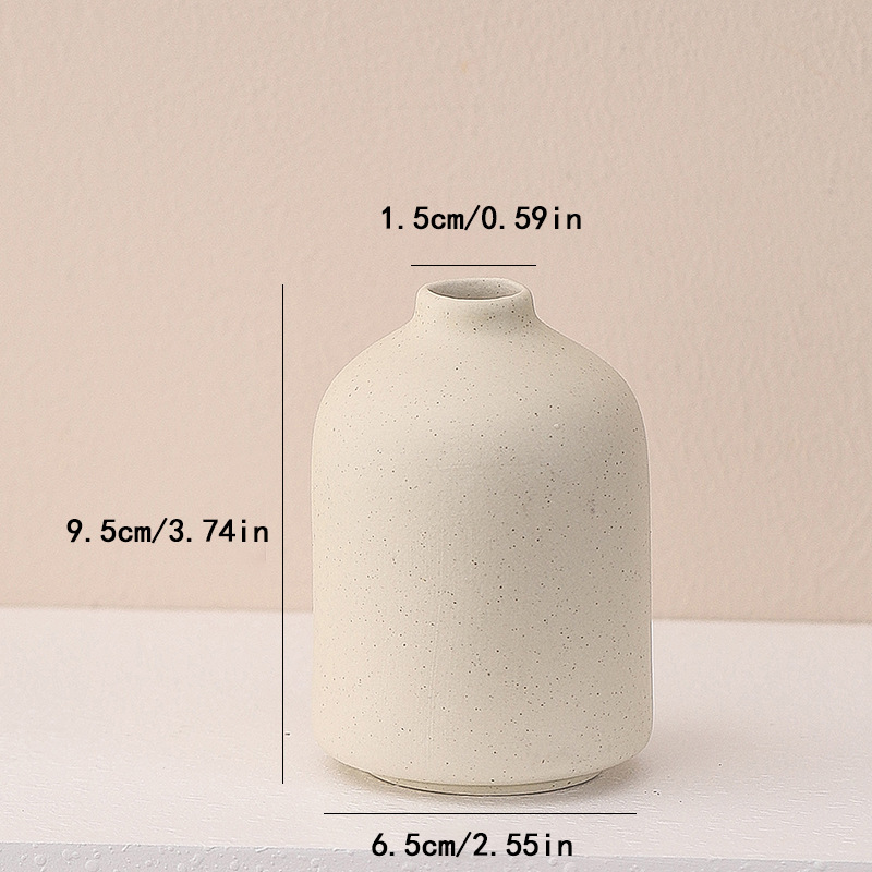 little love beige vase-black dot