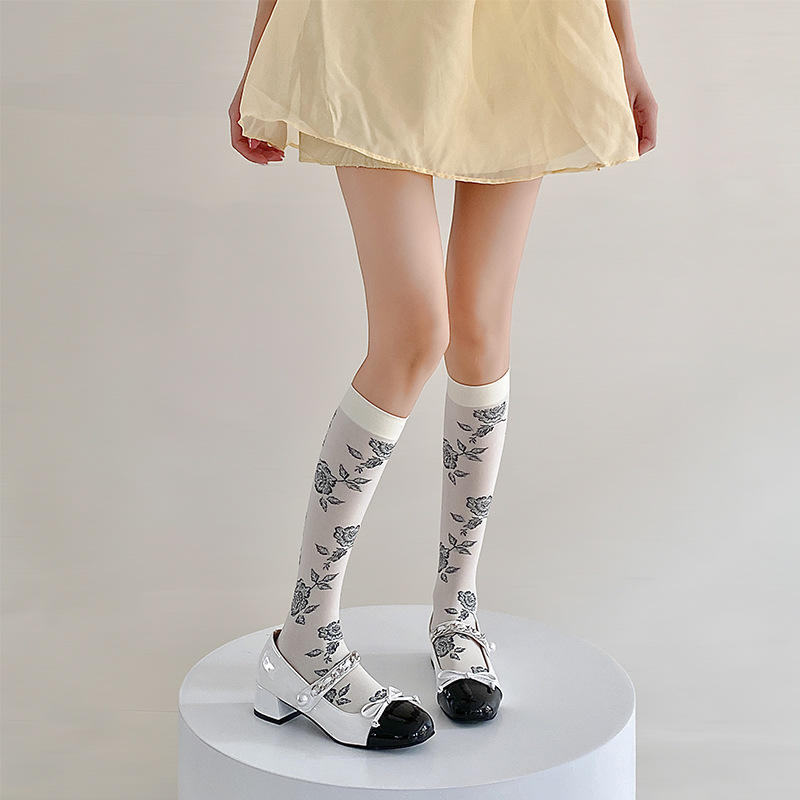 กล้ามเนื้อลูกวัวสีเบจ