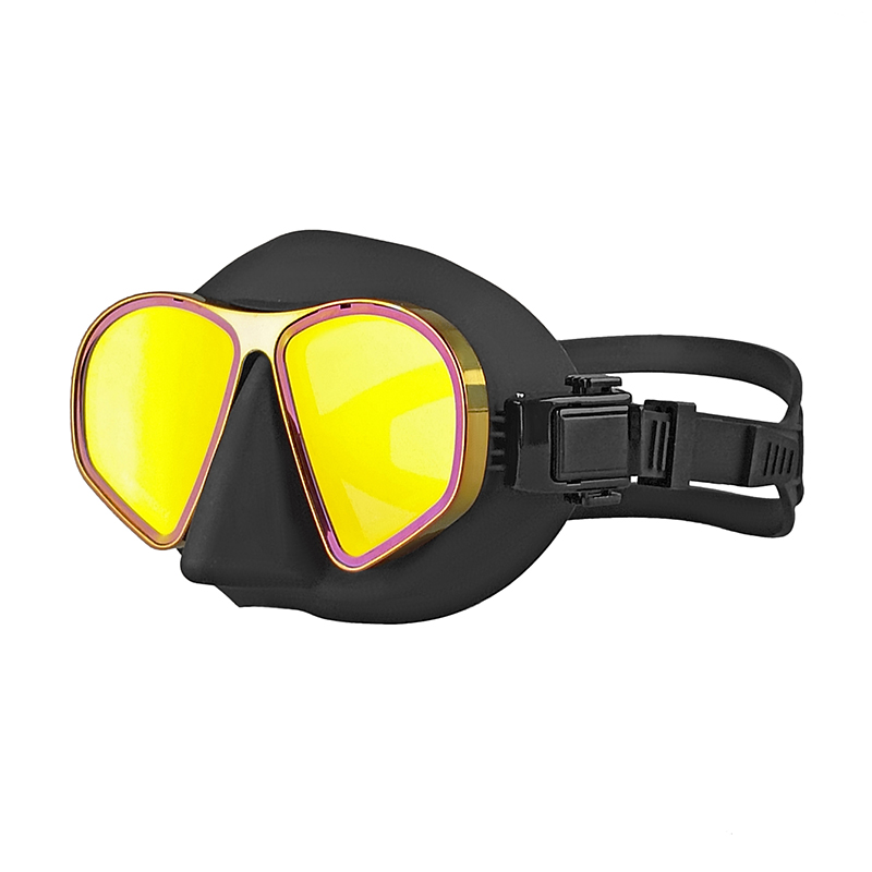BLACK Red-plated lenses