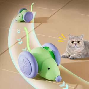 Interaktif akıllı Pet fare oyuncak 5cm küçük elektrikli kedi yavru oyuncak otomatik LED ışıkları ile PVC ve PC malzeme kutusu paketlenmiş - Product Image 4