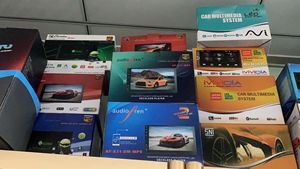 Fabbrica all'ingrosso marchio di personalizzazione auto multimediale lettore MP3 MP4 musica video player 1 din 2 din android 12 sistema IPS touch - Product Image 2