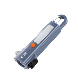 Multi funzionale Mini banca di potere di emergenza con Zoom magnetico torcia elettrica e finestra di auto rottura martello Cutter