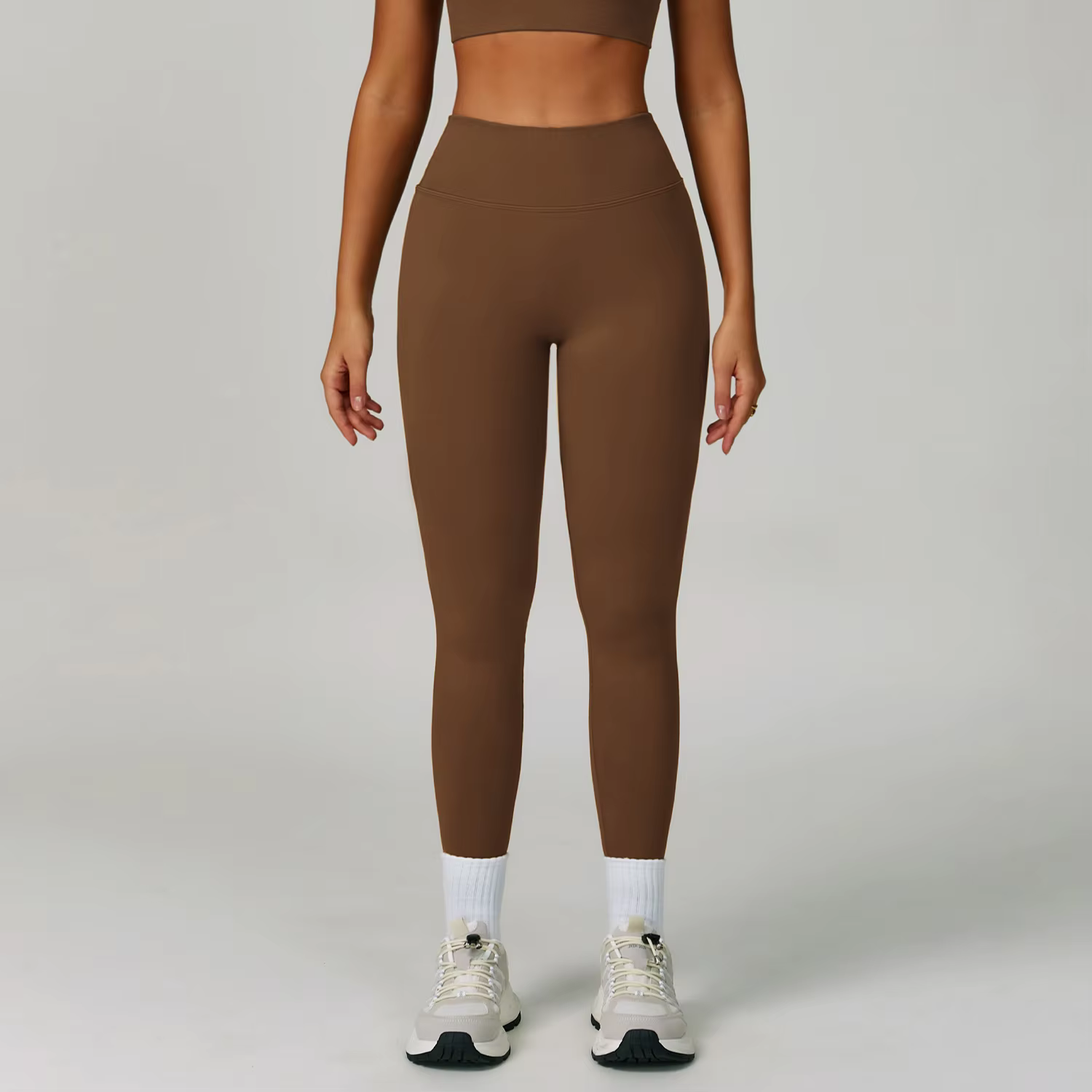 Pantaloni marroni