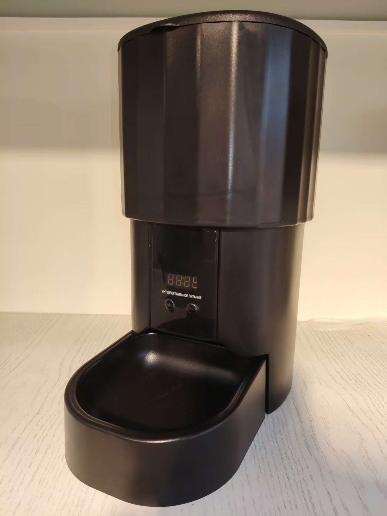 Black button style