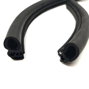 Araba kapı/pencere kalıplama ekstrüzyon kesme kaynak işleme için üç katmanlı esnek EPDM otomotiv kauçuk hava şerit - Product Image 2