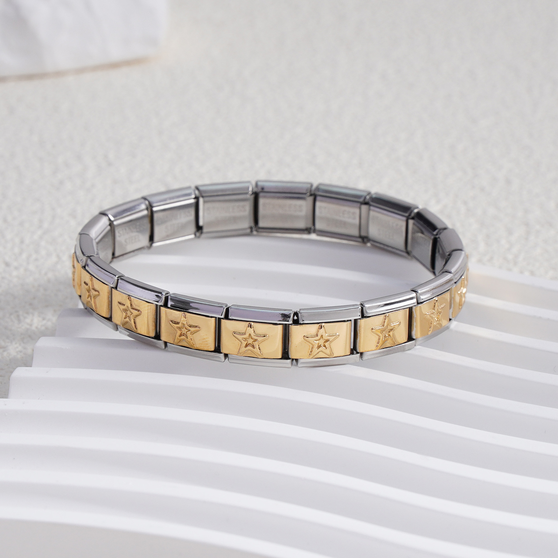 Hollow out five-pointed star gold-plated BD-221